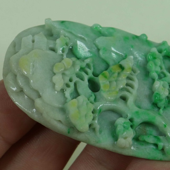 Cert'd Green 100% Natural A Jade jadeite Pendant Carved landscape - Picture 4 of 11